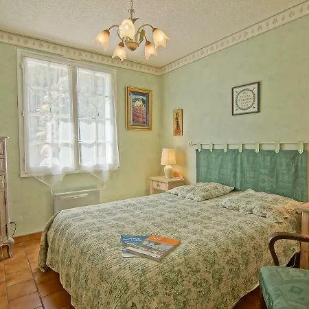 Сasa de vacaciones Le Clos Du Rigaud-1 By Interhome